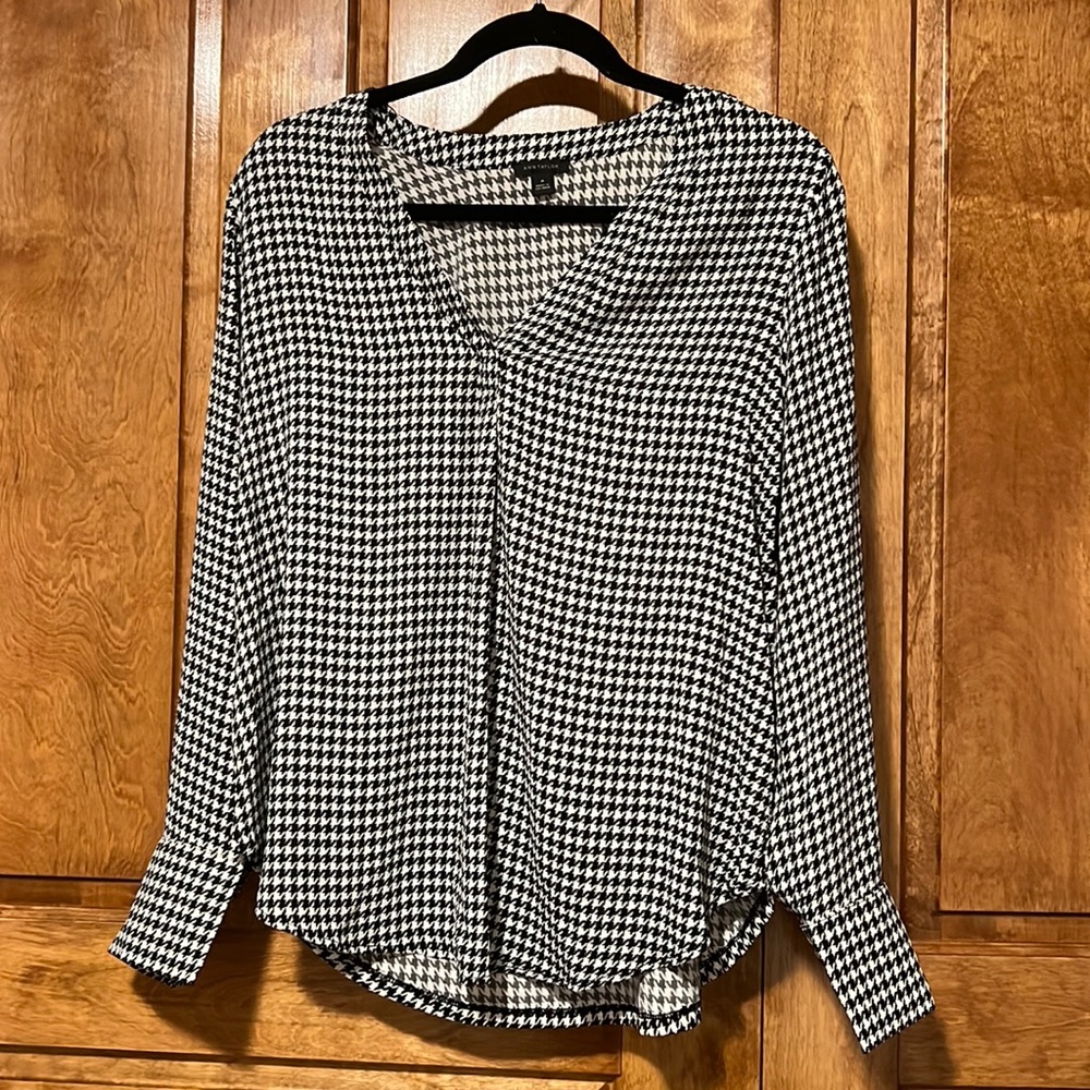 Ann Taylor long-sleeve herringbone black and white blouse